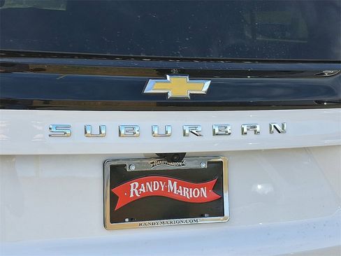 New 2026 Chevrolet Suburban LT w/ Comfort Package image 10