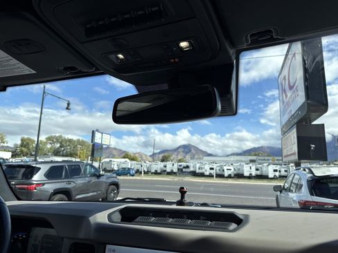 Used 2024 Ford Bronco Wildtrak image 27