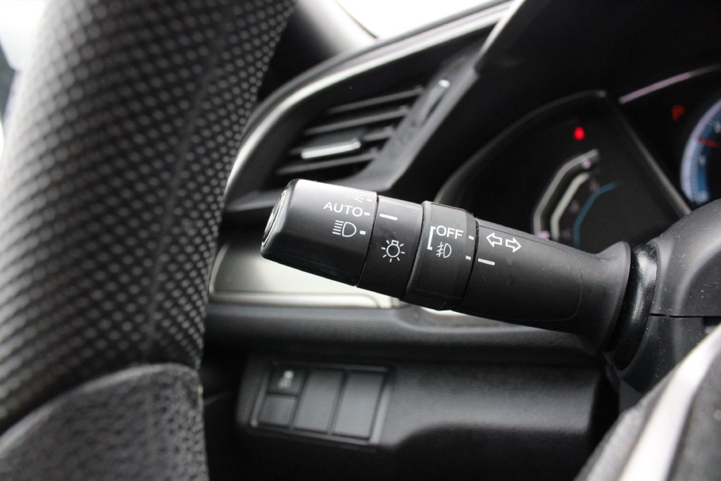 Used 2018 Honda Civic EX image 12