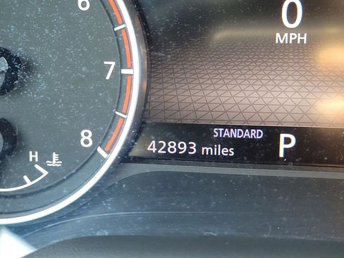 Certified 2022 Nissan Rogue SL FWD image 25