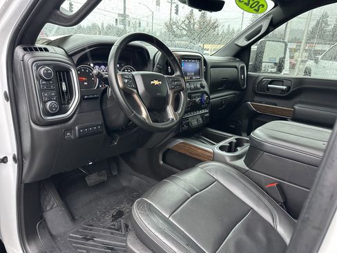 Used 2023 Chevrolet Silverado 3500 High Country w/ Z71 Off-Road Package image 9