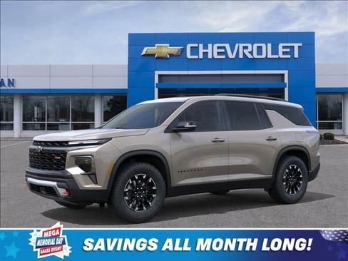 New 2026 Chevrolet Traverse Z71 w/ Driver Confidence Package AWD/4WD image 2