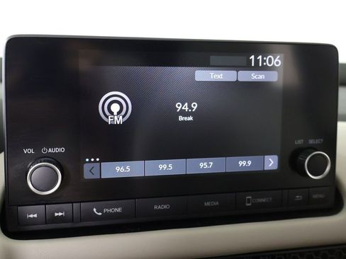 Used 2023 Honda HR-V LX image 40