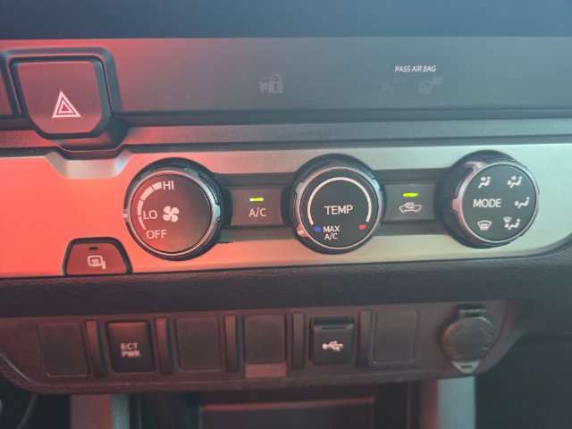 Used 2020 Toyota Tacoma SR w/ SR Convenience Package RWD image 24