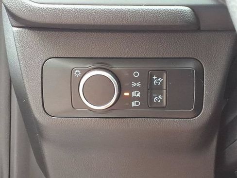 Used 2025 Ford Escape Active AWD/4WD image 18