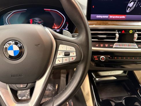 Used 2023 BMW X4 xDrive30i w/ Convenience Package image 14