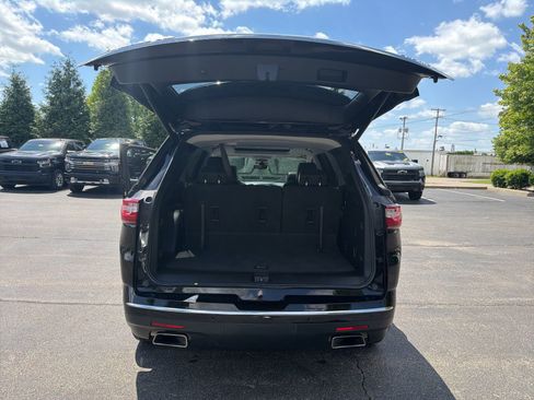 Used 2020 Chevrolet Traverse Premier w/ LPO, Cargo Package AWD/4WD image 31