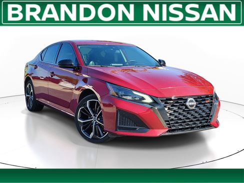 Certified 2023 Nissan Altima 2.5 SR AWD/4WD image 1