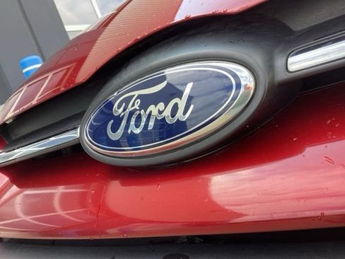 Used 2014 Ford Focus SE FWD image 4