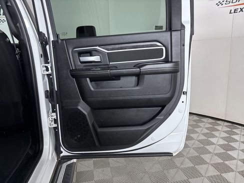 Used 2024 RAM 2500 Big Horn image 21