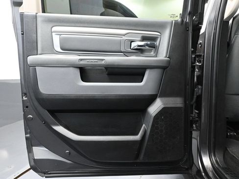 Used 2017 RAM 1500 Big Horn AWD/4WD image 39