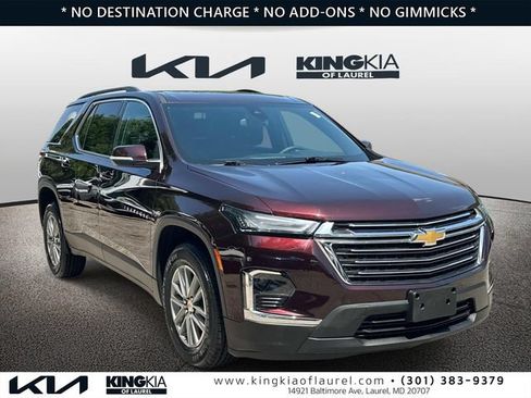Used 2023 Chevrolet Traverse LT AWD/4WD image 1