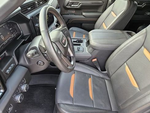 Used 2024 GMC Sierra 1500 AT4 w/ Technology Package AWD/4WD image 14