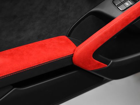 Certified 2018 Porsche 911 GT2 RS RWD image 87