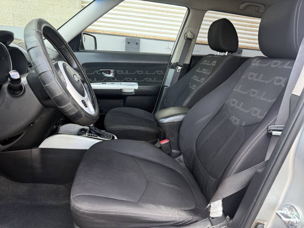 Used 2012 Kia Soul + w/ Audio Pkg FWD image 9