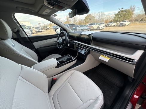 New 2026 Hyundai Tucson Limited image 28