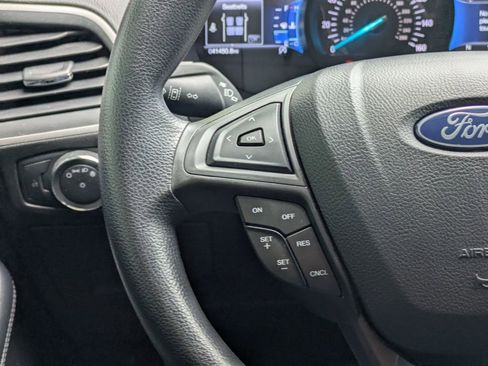 Used 2022 Ford Edge SE AWD/4WD image 17