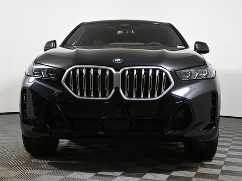 New 2026 BMW X6 xDrive40i w/ Climate Comfort Package image 10