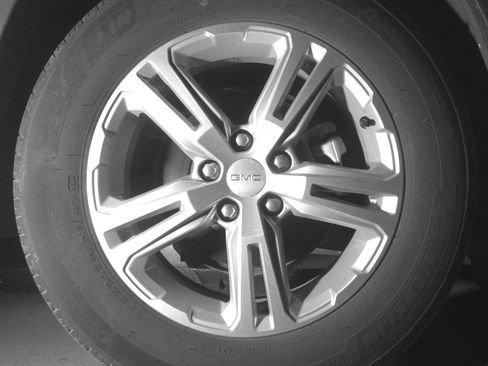 Used 2024 GMC Terrain SLE image 20