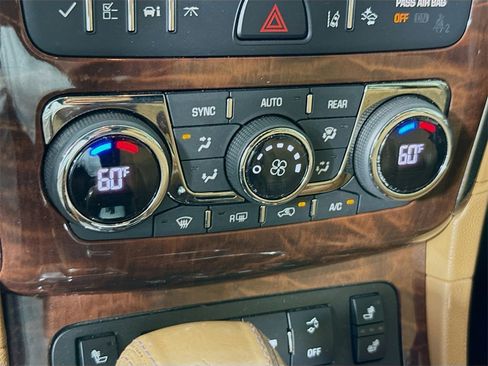 Used 2017 Buick Enclave Leather w/ Trailering Package image 17