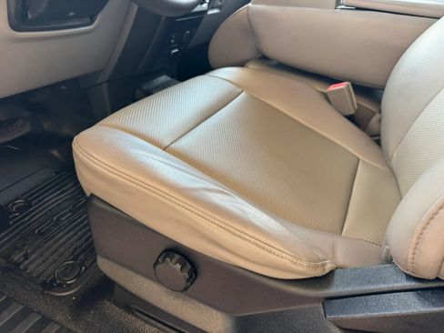 Used 2018 Ford F250 XL w/ STX Appearance Package AWD/4WD image 16