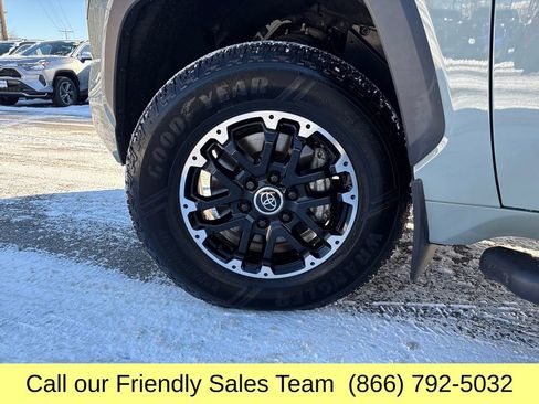 Used 2022 Toyota Tundra SR5 image 25