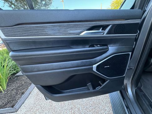 Used 2022 Jeep Wagoneer Series III w/ Convenience Group I image 37