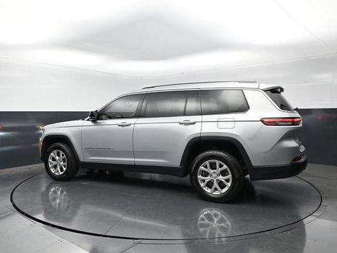 Used 2023 Jeep Grand Cherokee L Limited AWD/4WD image 2