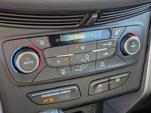 Used 2017 Ford Escape SE image 34