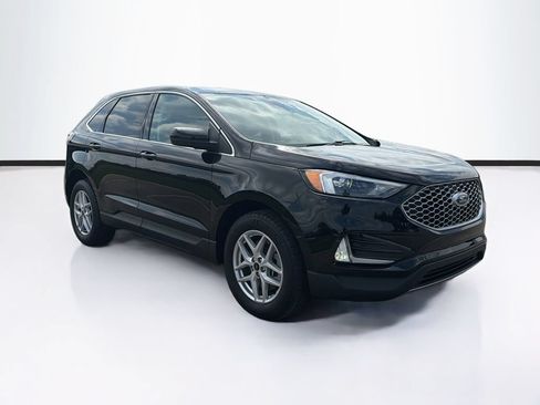 Used 2024 Ford Edge SEL w/ Convenience Package AWD/4WD image 3