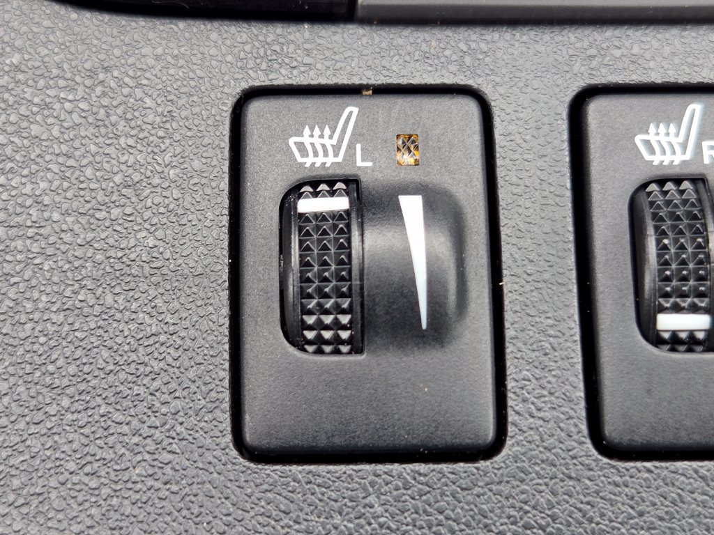 Used 2018 Toyota Highlander XLE AWD/4WD image 7