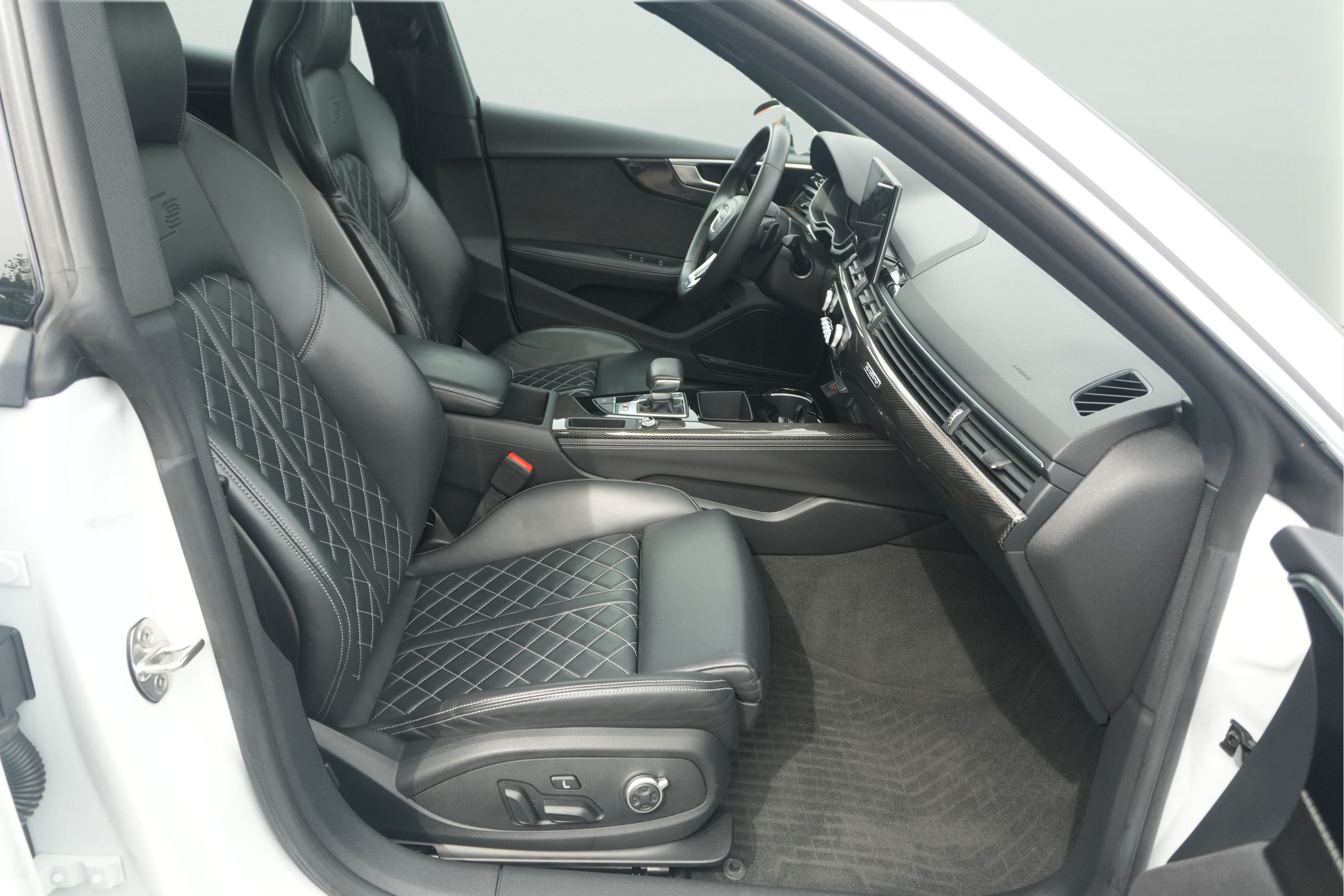 Used 2023 Audi S5 Premium Plus w/ Premium Plus Package AWD/4WD image 23
