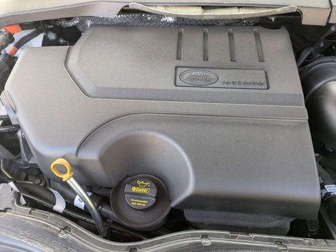 Used 2025 Land Rover Discovery Sport S image 20