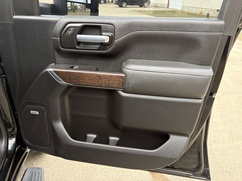 Used 2021 GMC Sierra 3500 Denali w/ Denali Ultimate Package image 18