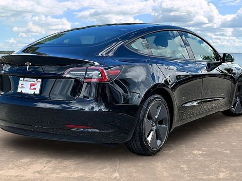 Used 2023 Tesla Model 3 Standard Range RWD image 4