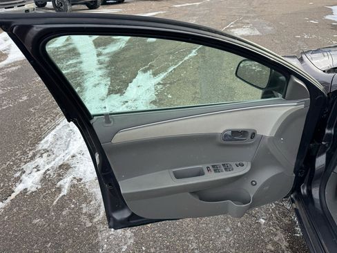 Used 2010 Chevrolet Malibu LS image 14