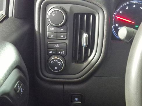 Used 2021 Chevrolet Silverado 1500 Custom Trail Boss AWD/4WD image 16
