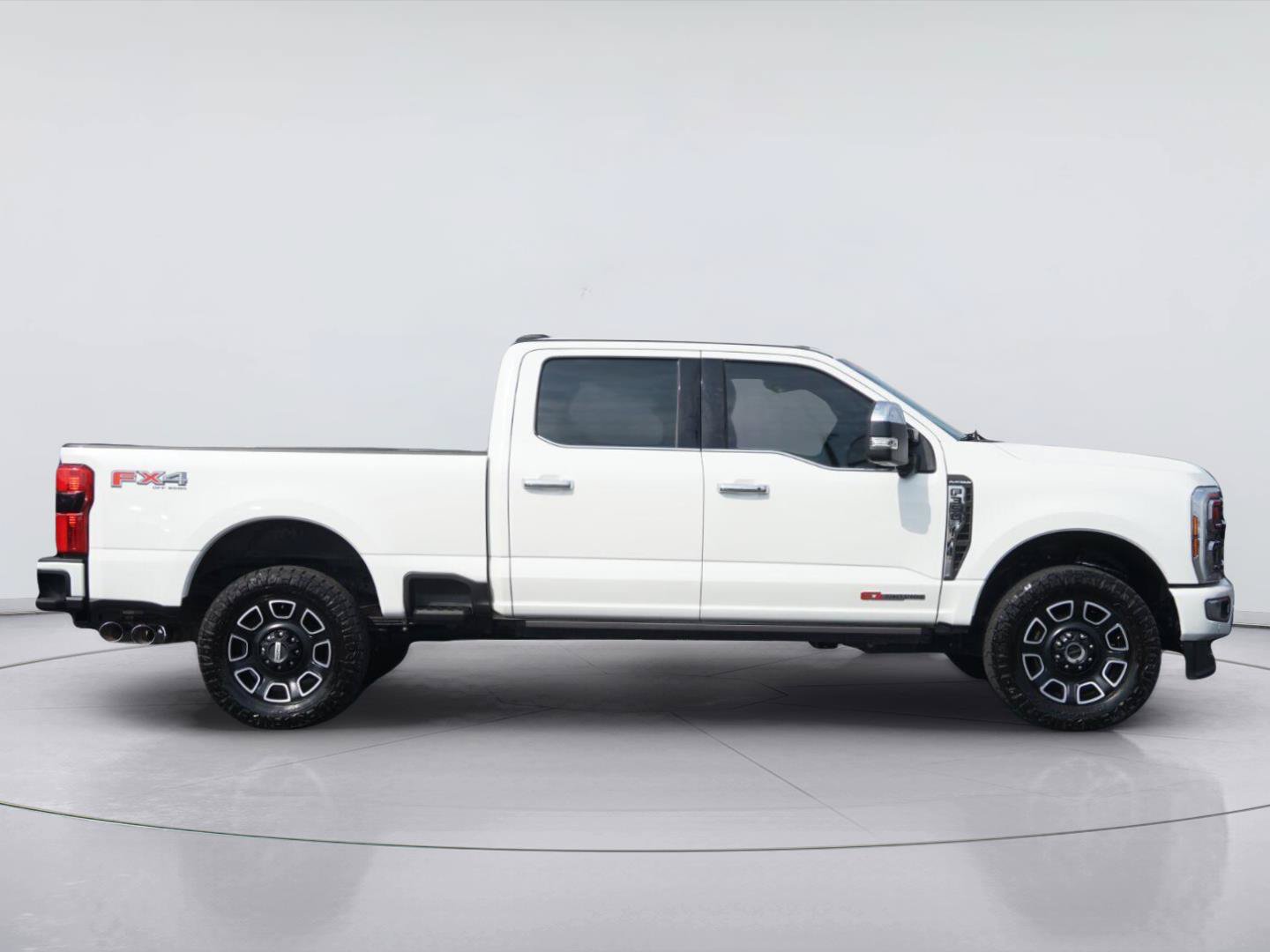 Used 2024 Ford F350 Platinum AWD/4WD image 5