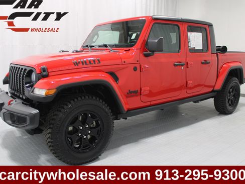 Used 2021 Jeep Gladiator Sport AWD/4WD image 1