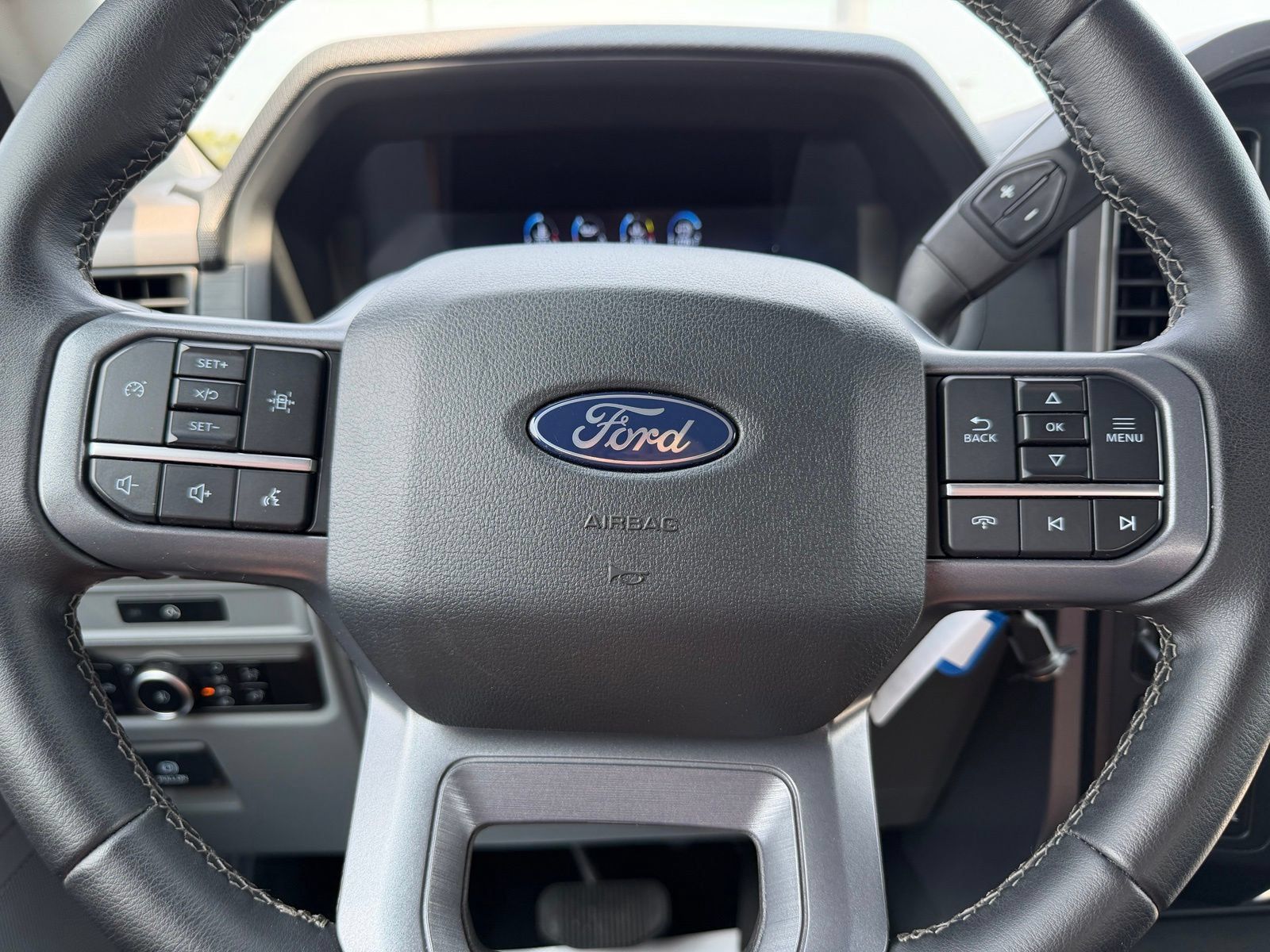 Used 2025 Ford F150 XLT w/ Equipment Group 301A Standard AWD/4WD image 18