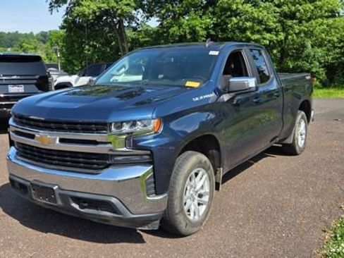 Used 2019 Chevrolet Silverado 1500 LT w/ All-Star Edition AWD/4WD image 3
