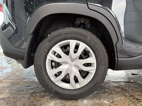 New 2026 Toyota Corolla Cross L image 11