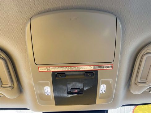 Used 2025 Toyota Camry LE image 27