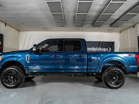 Used 2019 Ford F250 Lariat w/ Lariat Value Package AWD/4WD image 12