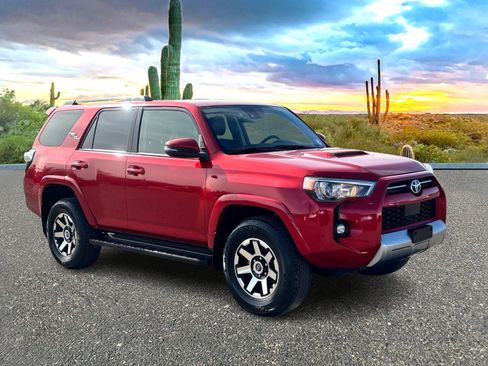 Used 2024 Toyota 4Runner TRD Off-Road Premium image 7