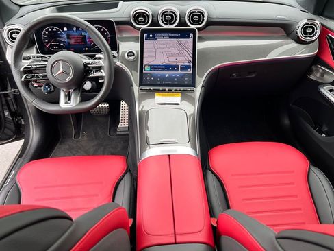 Used 2024 Mercedes-Benz GLC 43 AMG 4MATIC image 31