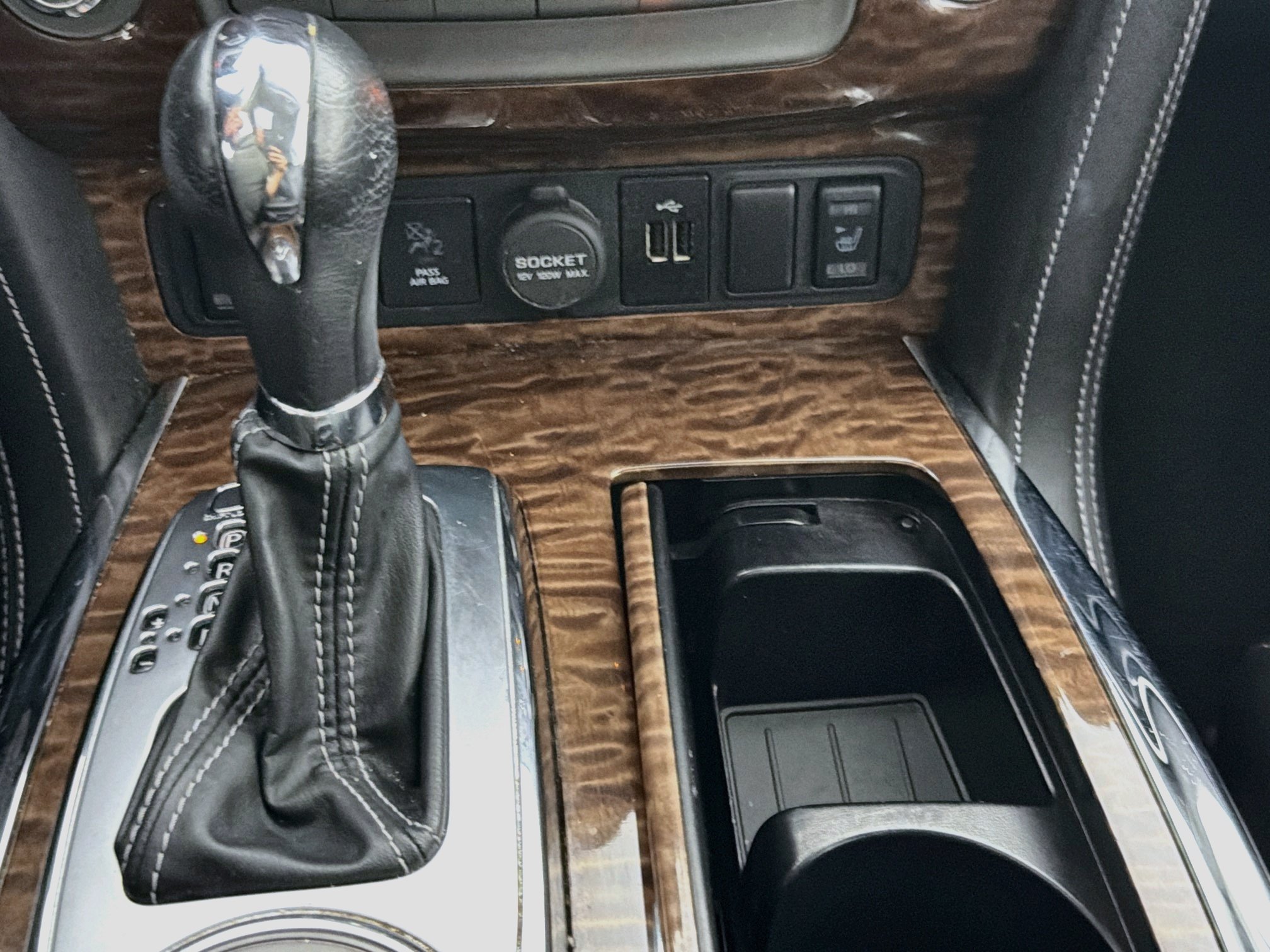 Used 2019 Nissan Armada SL w/ Premium Package RWD image 25