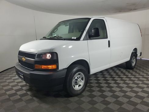 New 2026 Chevrolet Express 2500 w/ Driver Convenience Package RWD image 8