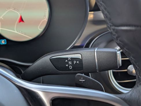 Used 2021 Mercedes-Benz GLC 300 GLC 300 image 15