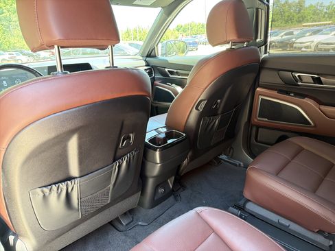 Used 2024 Kia Telluride EX w/ EX Captain's Chair Package AWD/4WD image 20
